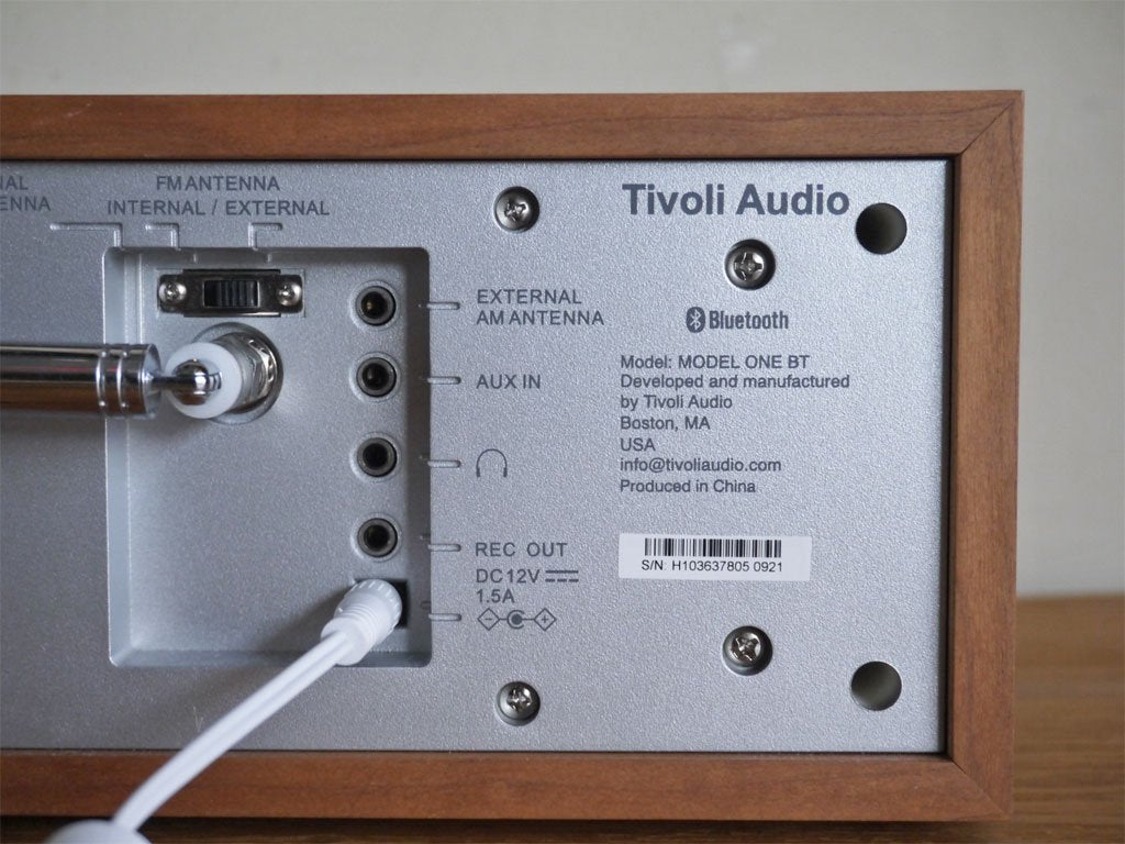 チボリオーディオ Tivoli Audio モデルワン ブルートゥース Model One Bluetooth チェリー シルバー AM/FM ラジオ スピーカー ■