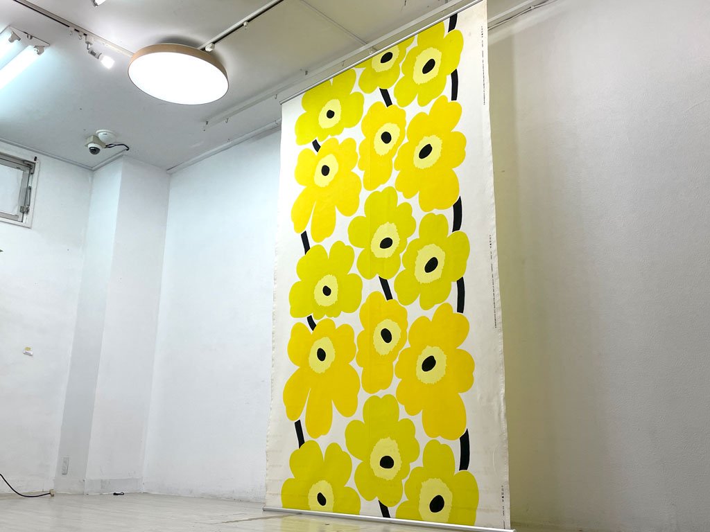 マリメッコ marimekko ウニッコ UNIKKO イエロー ファブリック タペストリー 150×240cm コットン マイヤ・イソラ Maija Isola フィンランド ビンテージ ●