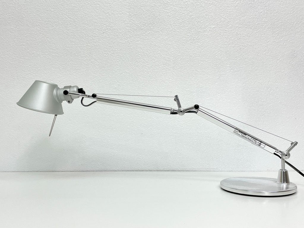 アルテミデ Artemide トロメオ マイクロ テーブル TOLOMEO MICRO TABLE テーブルライト シルバー ミケーレ・デ・ルッキ Michele De Lucchi ヤマギワ取扱 ●