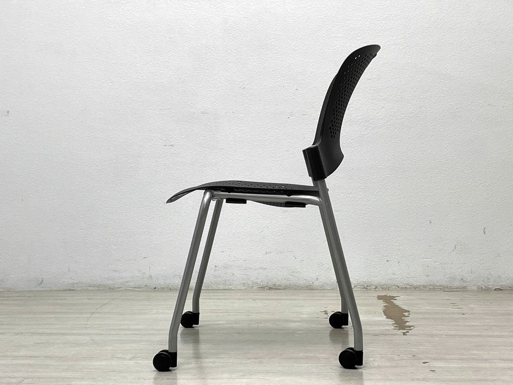 ハーマンミラー Herman Miller ケイパーチェア CAPER Chair スタッキングチェア アームレス キャスター付 ブラック ジェフ・ウェバー 定価￥49,500- B ●