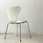 フリッツハンセン Fritz Hansen セブンチェア Seven Chair アルネ・ヤコブセン Arne Jacobsen ホワイトラッカー スタッキングチェア 北欧家具 A ●