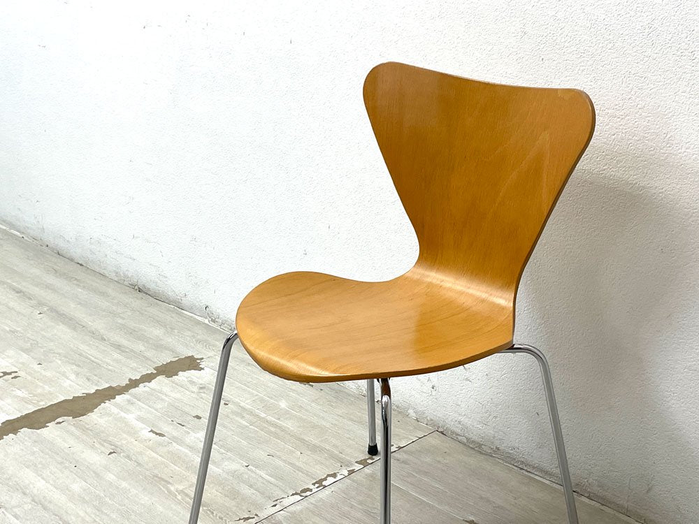 フリッツハンセン Fritz Hansen セブンチェア Seven Chair アルネ・ヤコブセン Arne Jacobsen スタッキングチェア ナチュラル ビーチ材 メタルカップ ビンテージ ●