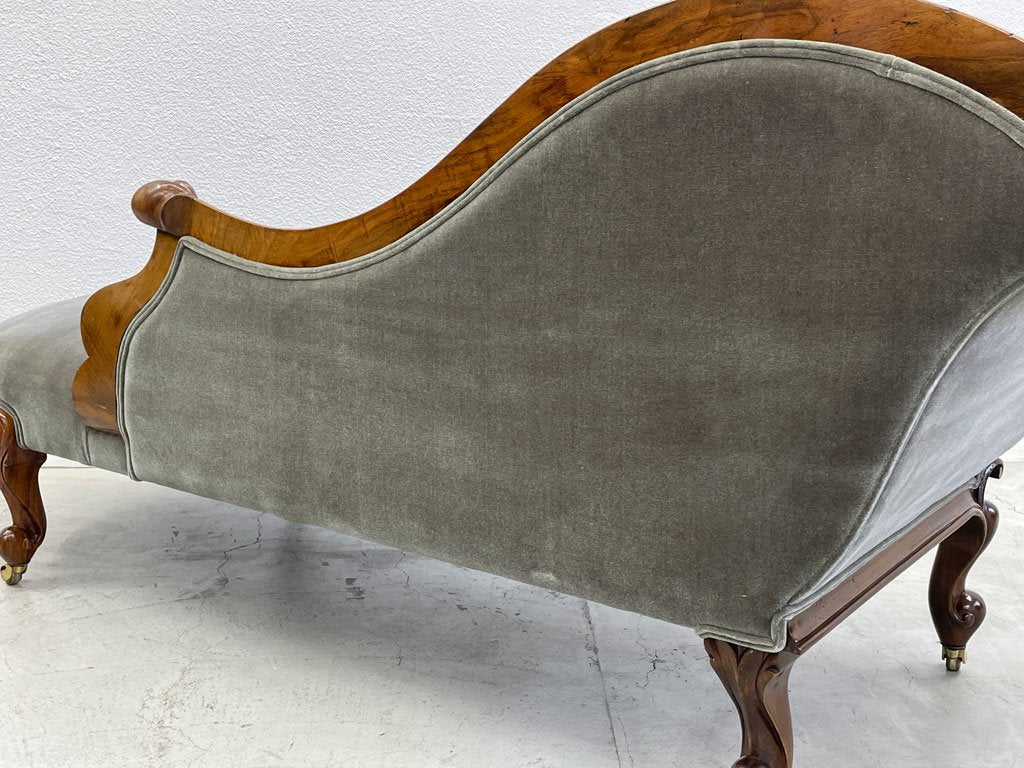 ロイズアンティークス Lloyd's Antiques ヴィクトリアン シェーズロング Victorian Chaise Longue  UKビンテージ モケット生地 定価715,000〓