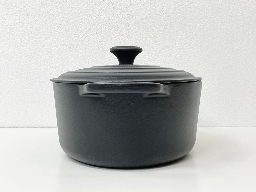 ルクルーゼ LE CREUSET ココットオーバル 両手鍋 31cm ブラック 鋳物 フランス 未使用品 ●