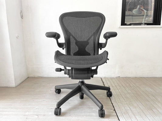 ハーマンミラー Herman Miller アーロンチェア Bサイズ デスクチェア オフィスチェア ポスチャーフィット グラファイトベース  フル装備 ★