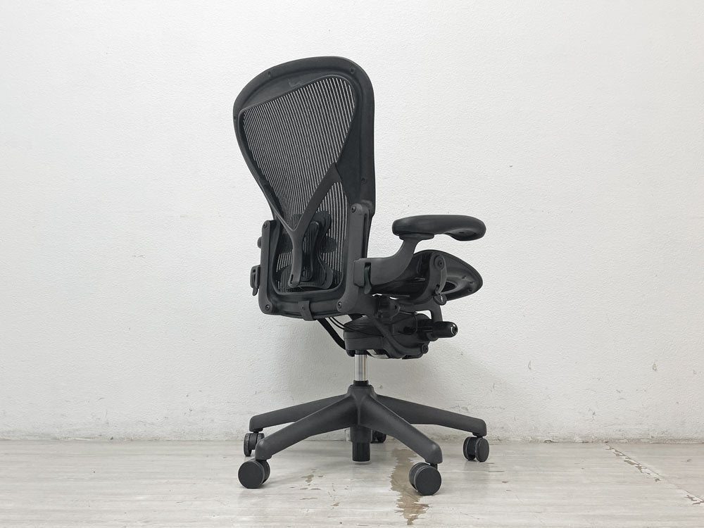 ハーマンミラー Herman Miller アーロンチェア Aeron Chair Bサイズ ポスチャーフィット フル装備 バナナクッション新品 デスクチェア オフィスチェア ●