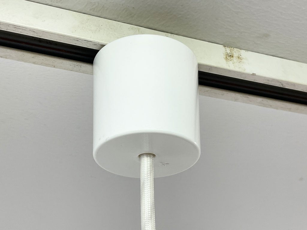 イデー IDEE クルランプ KULU LAMP ペンダントライト 照明 ホワイト シンプル 定価￥23,000- ●