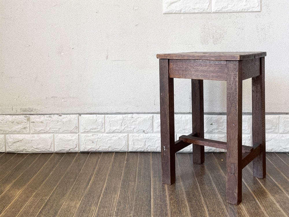 ジャパンビンテージ Japan Vintage 古い木味のスツール 図工椅子 角椅子 H42cm 古家具 昭和レトロ  ◎