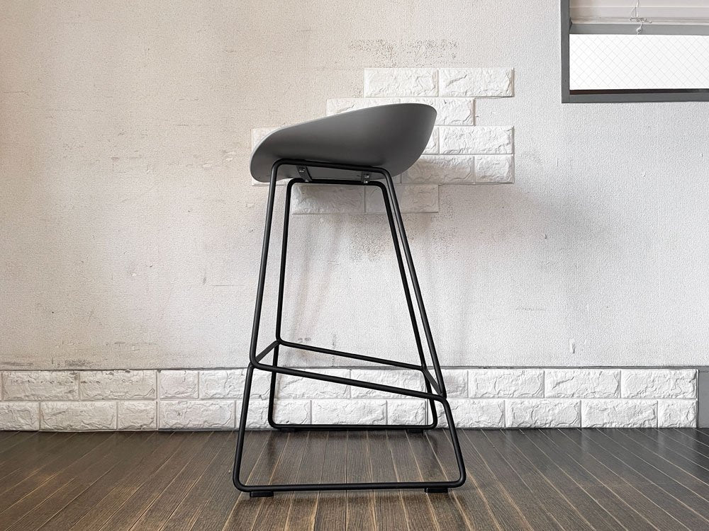 ヘイ HAY アバウトアスツール ABOUT A STOOL AAS 38 LOW バースツール カウンターチェア ポリプロピレン グレー × ブラック 定価￥53,900- B ◎