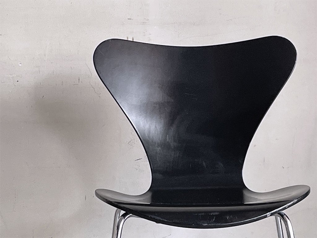 フリッツハンセン Fritz Hansen セブンチェア ブラックラッカー アルネ・ヤコブセン スタッキングチェア デンマーク 1997年製 D ■