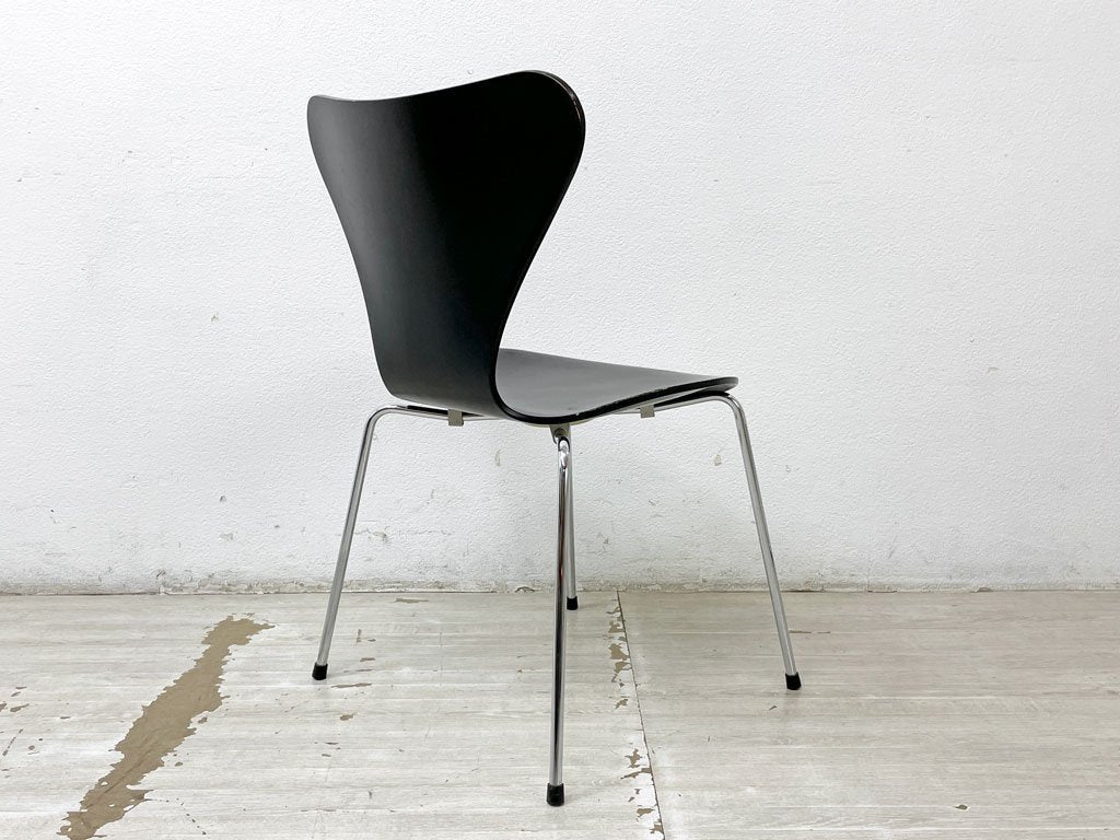 フリッツハンセン Fritz Hansen セブンチェア ブラックラッカー アルネ・ヤコブセン Arne Jacobsen スタッキングチェア デンマーク 北欧家具 D ●