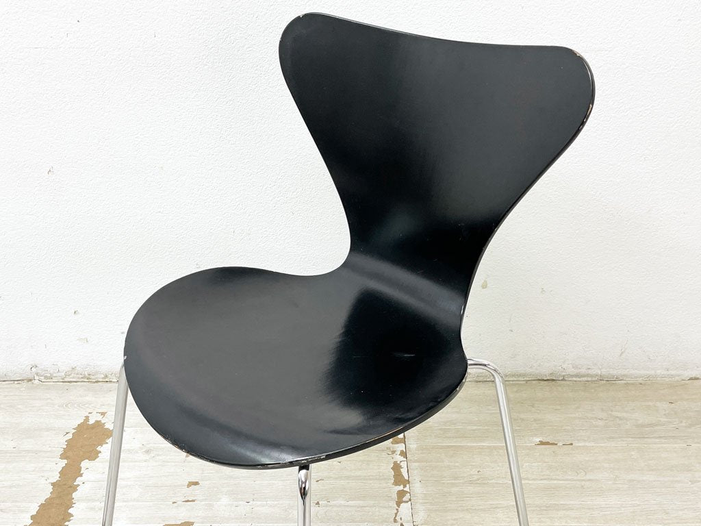 フリッツハンセン Fritz Hansen セブンチェア ブラックラッカー アルネ・ヤコブセン Arne Jacobsen スタッキングチェア デンマーク 北欧家具 D ●