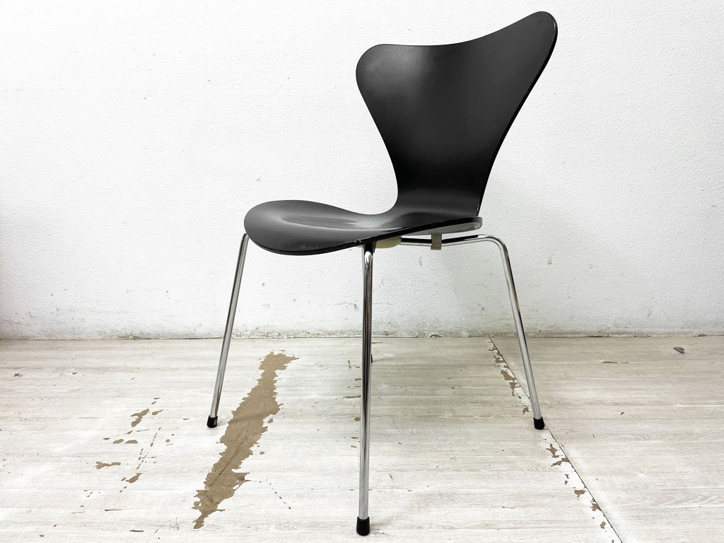 フリッツハンセン Fritz Hansen セブンチェア ブラックラッカー アルネ・ヤコブセン Arne Jacobsen スタッキングチェア デンマーク 北欧家具 C ●