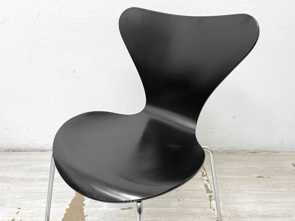 フリッツハンセン Fritz Hansen セブンチェア ブラックラッカー アルネ・ヤコブセン Arne Jacobsen スタッキングチェア デンマーク 北欧家具 C ●