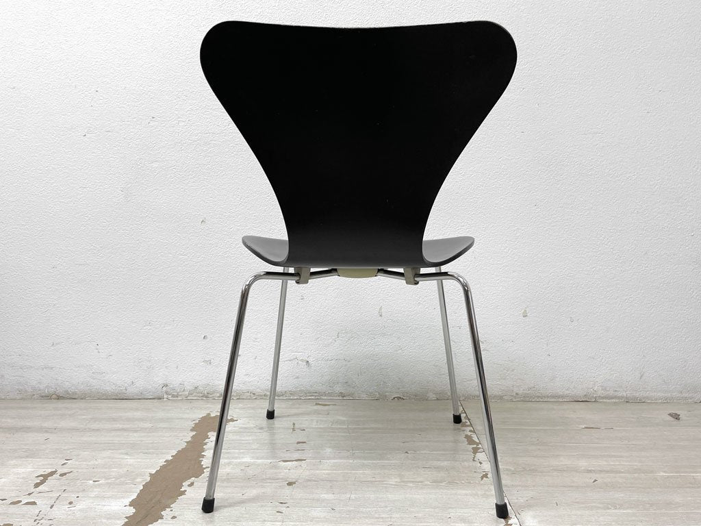 フリッツハンセン Fritz Hansen セブンチェア ブラックラッカー アルネ・ヤコブセン Arne Jacobsen スタッキングチェア デンマーク 北欧家具 B ●