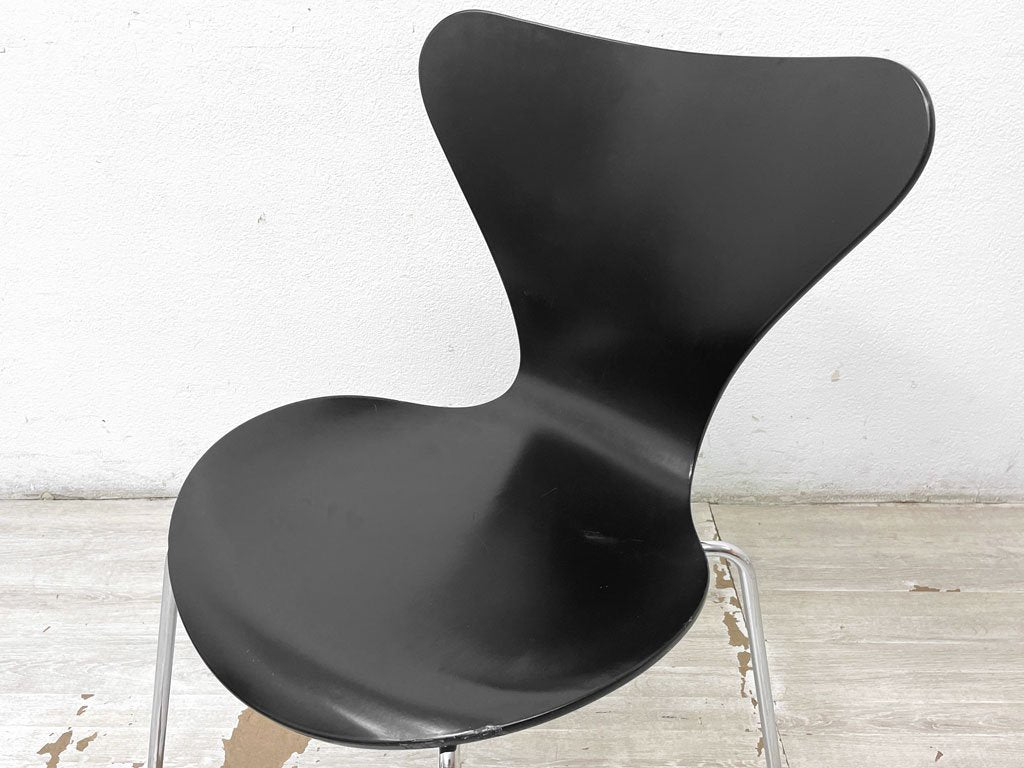 フリッツハンセン Fritz Hansen セブンチェア ブラックラッカー アルネ・ヤコブセン Arne Jacobsen スタッキングチェア デンマーク 北欧家具 A ●