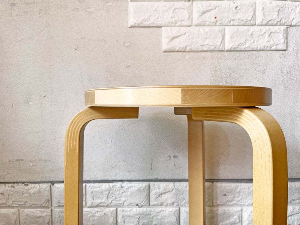 アルテック artek スツール60 Stool60 3本脚 バーチ材 ハニーステイン 90周年アニバーサリーステッカー付 定価￥47,300- ◎