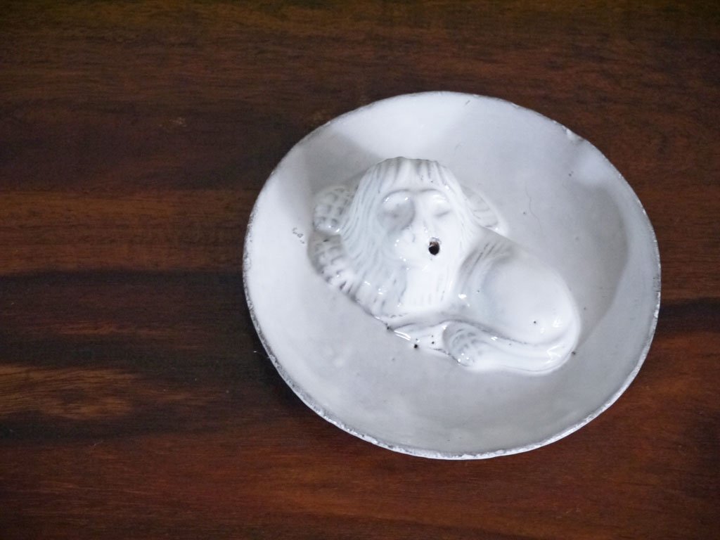 アスティエ・ド・ヴィラット Astier de Villatte インセンスホルダー ライオン お香立て Φ12cm ■