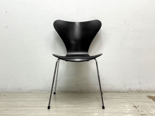 フリッツハンセン Fritz Hansen セブンチェア ブラックラッカー アルネ・ヤコブセン Arne Jacobsen スタッキングチェア デンマーク 北欧家具 E ●