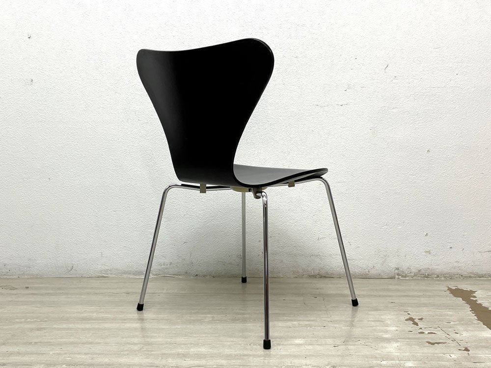 フリッツハンセン Fritz Hansen セブンチェア ブラックラッカー アルネ・ヤコブセン Arne Jacobsen スタッキングチェア デンマーク 北欧家具 E ●