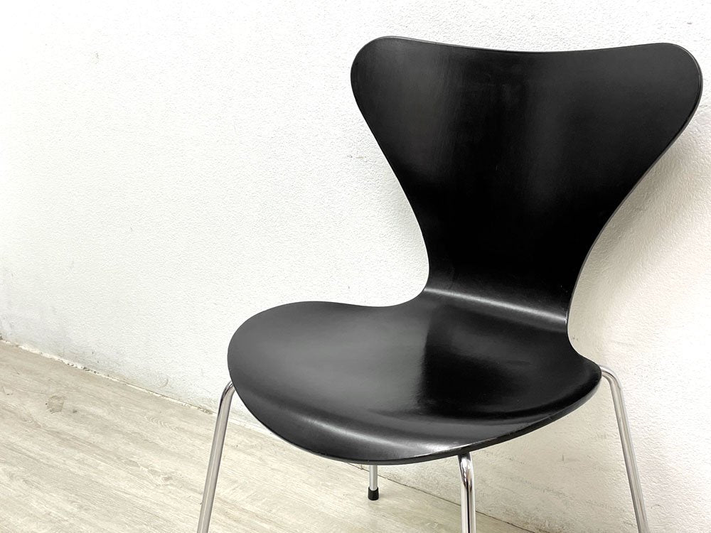 フリッツハンセン Fritz Hansen セブンチェア ブラックラッカー アルネ・ヤコブセン Arne Jacobsen スタッキングチェア デンマーク 北欧家具 F ●