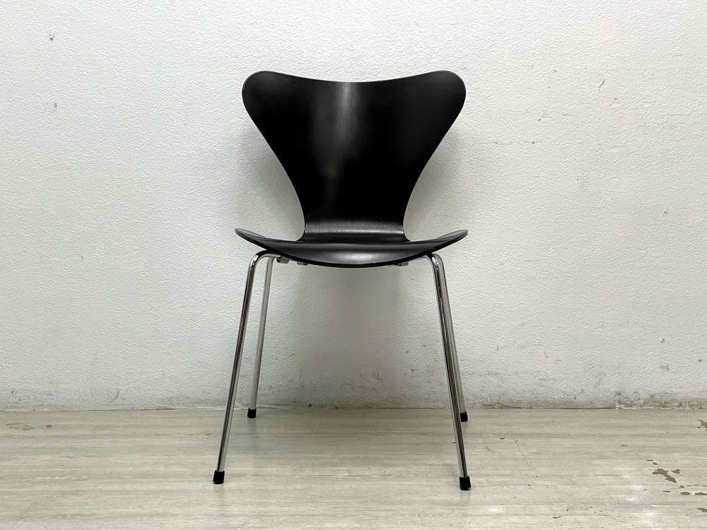 フリッツハンセン Fritz Hansen セブンチェア ブラックラッカー アルネ・ヤコブセン Arne Jacobsen スタッキングチェア デンマーク 北欧家具 H ●