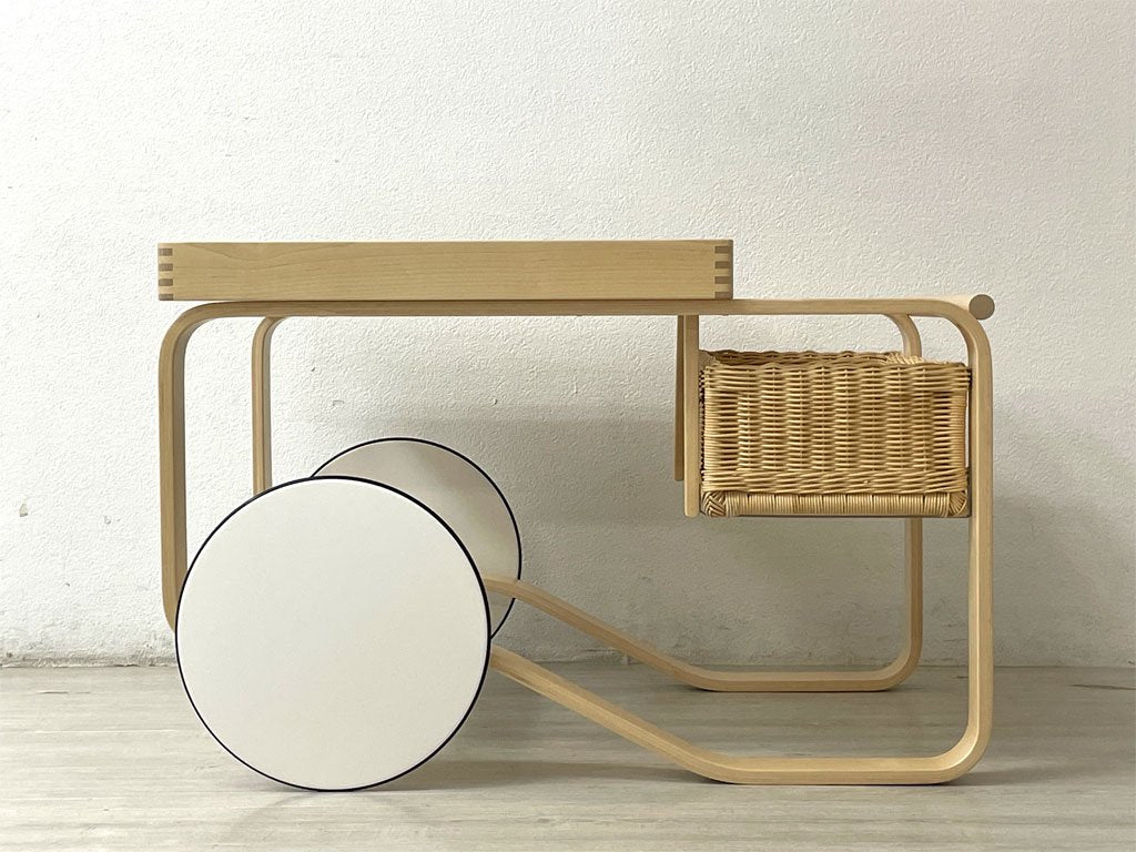 アルテック artek ティートロリー900 TEA TROLLEY 900 セラミックタイル ホワイト バスケット付き バーチ材 アルヴァ・アアルト 2023年製 美品 北欧家具 ●