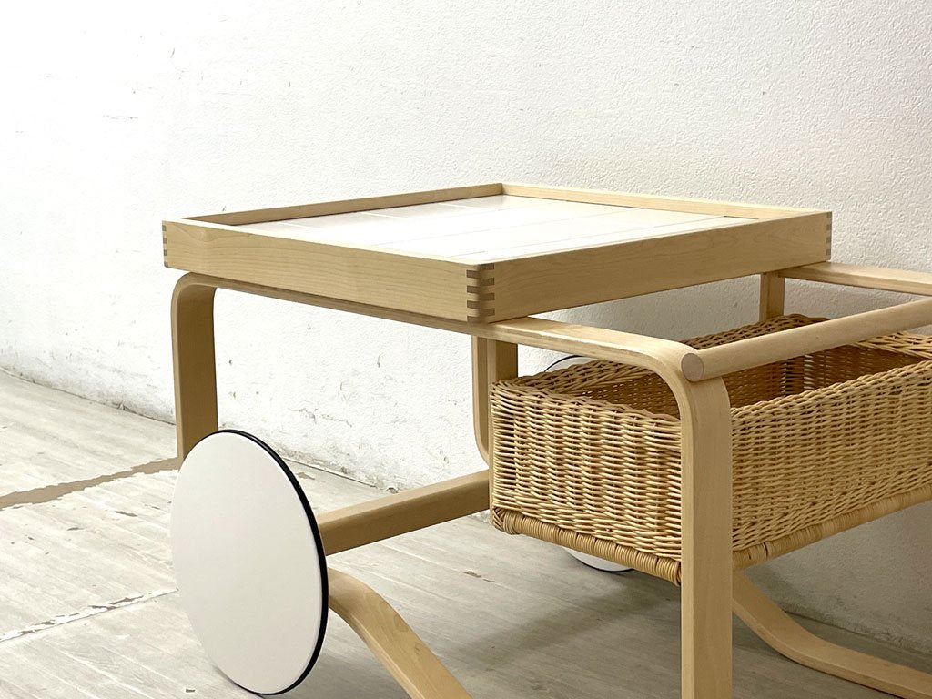 アルテック artek ティートロリー900 TEA TROLLEY 900 セラミックタイル ホワイト バスケット付き バーチ材 アルヴァ・アアルト 2023年製 美品 北欧家具 ●