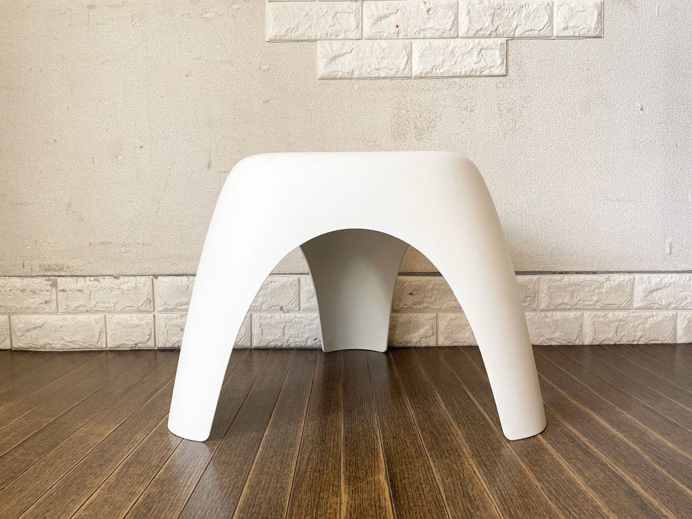 ヴィトラ Vitra エレファントスツール Elephant Stool クリーム ポリプロピレン 柳宗理 ミッドセンチュリーモダン MoMA 永久収蔵品 定価￥17,600- ◎