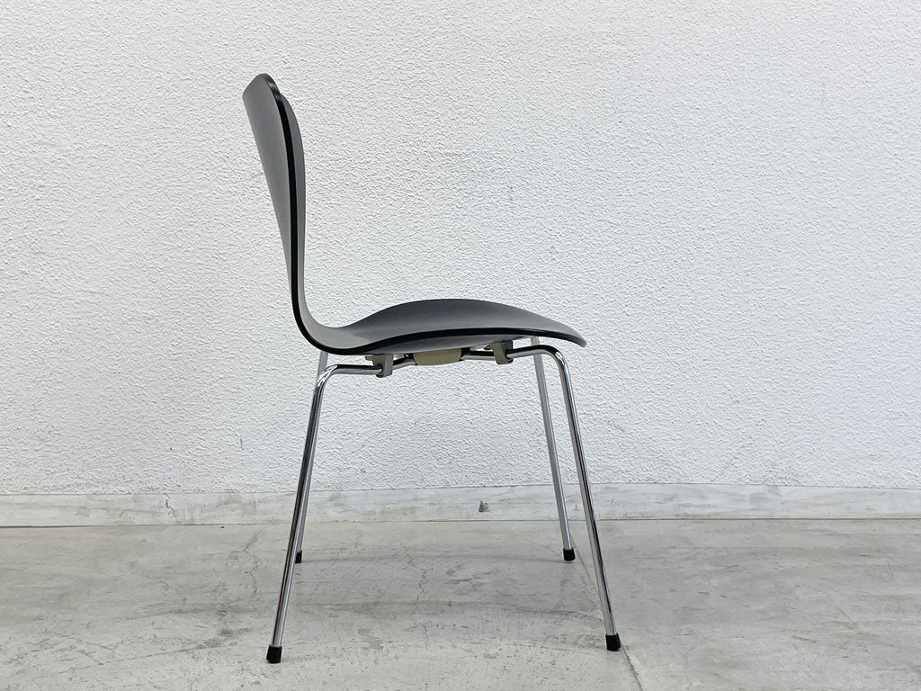 フリッツハンセン Fritz Hansen セブンチェア ダイニングチェア ブラック ラッカー再塗装 アルネ・ヤコブセン デンマーク スタッキングチェア B 〓