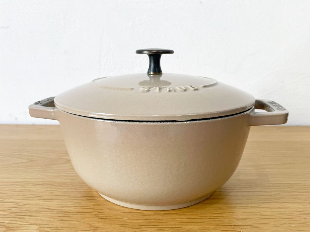 ストウブ staub ワナベ Wa-NABE Mサイズ リネン キャセロール 両手鍋 IH対応 フランス製 箱付き 美品 ★