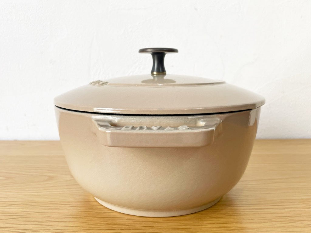 ストウブ staub ワナベ Wa-NABE Mサイズ リネン キャセロール 両手鍋 IH対応 フランス製 箱付き 美品 ★