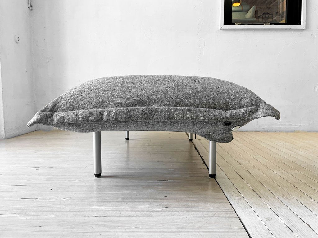 リーンロゼ ligne roset カラン1 CALIN1 パフ オットマン パスカル・ムールグ スチールレッグ カバーリング グレー系ミックスファブリック 廃番生地★