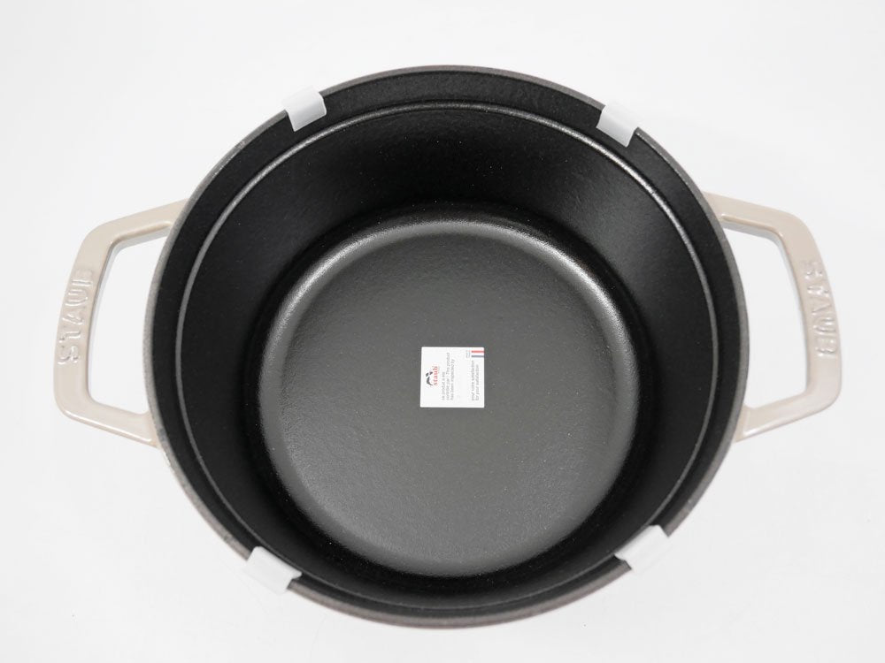 ストウブ STAUB ピコ ココット ラウンド 両手鍋 ホーロー鍋 22cm リネン 廃番色 フランス 未使用品 ●