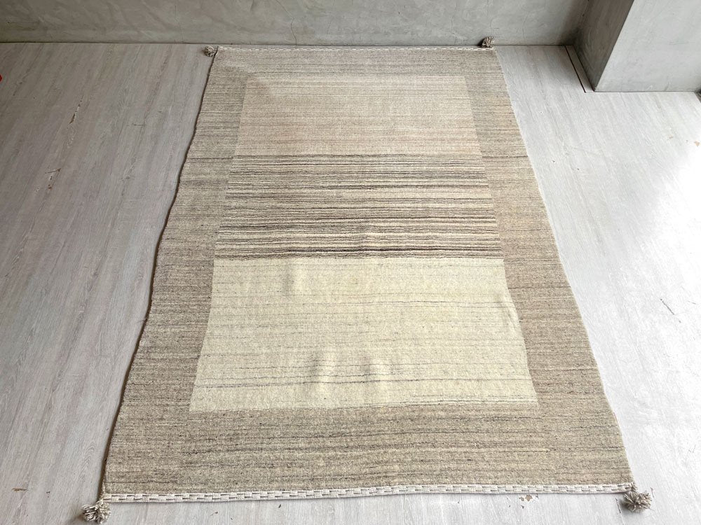 ギャッベ 手織りラグ 絨毯 カーペット アイボリー系カラー 200 × 140cm Carpet Vista購入品 ♪