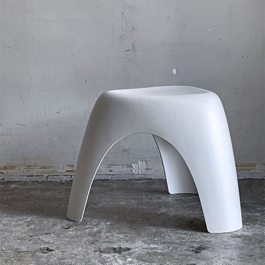 ヴィトラ Vitra エレファントスツール Elephant Stool ポリプロピレン製 ホワイト 柳宗理 ミッドセンチュリー MoMA 永久収蔵品 ■