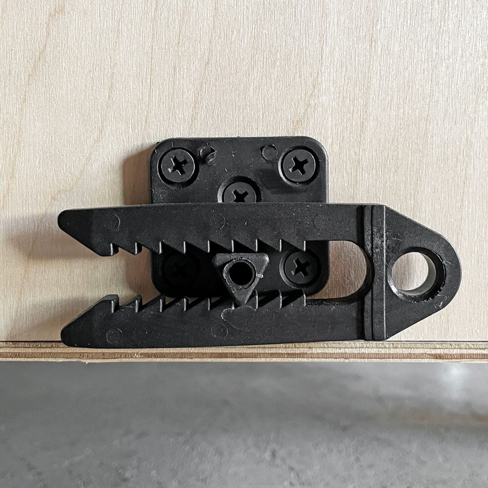 ノルオフィス Knoll Office アンスクリプテッド Unscripted ステップス Steps 2ステップロング ベンチ 両側連結パーツ付 デイヴィッド・ロックウェル 合計定価￥620,840- C 〓