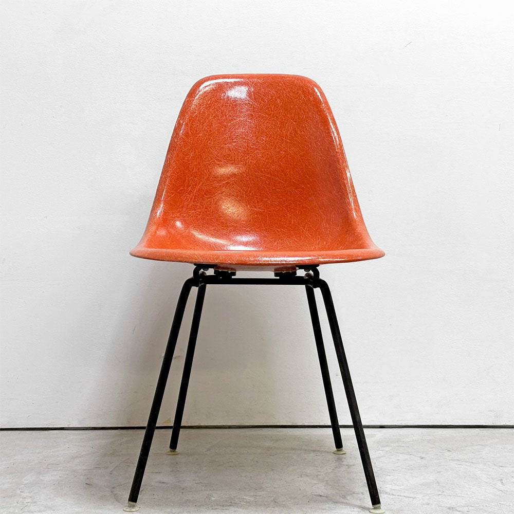 ハーマンミラー Herman Miller サイドシェルチェア ダイニングチェア 2nd FRP Hベース オレンジ系カラー イームズ ビンテージ ミッドセンチュリー ●