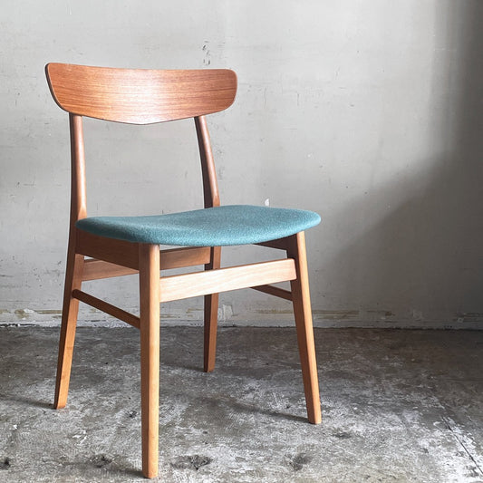 北欧ビンテージ Scandinavian vintage ダイニングチェア チーク材 x ビーチ材 ブルー系 ファブリック 北欧家具 ■