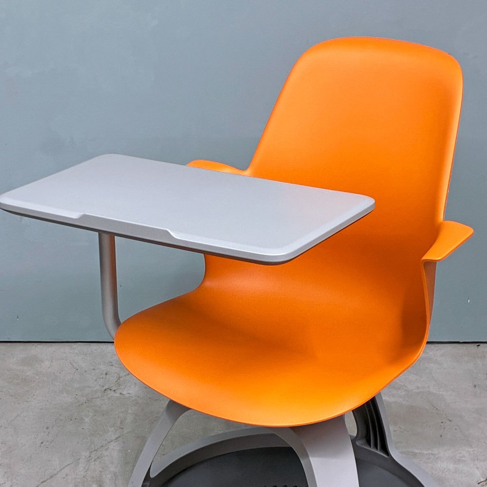 スチールケース Steelcase ノード node ミーティングチェア オフィスチェア シトロン 可動式サイドテーブル＆キャスター付き ◎ ◎