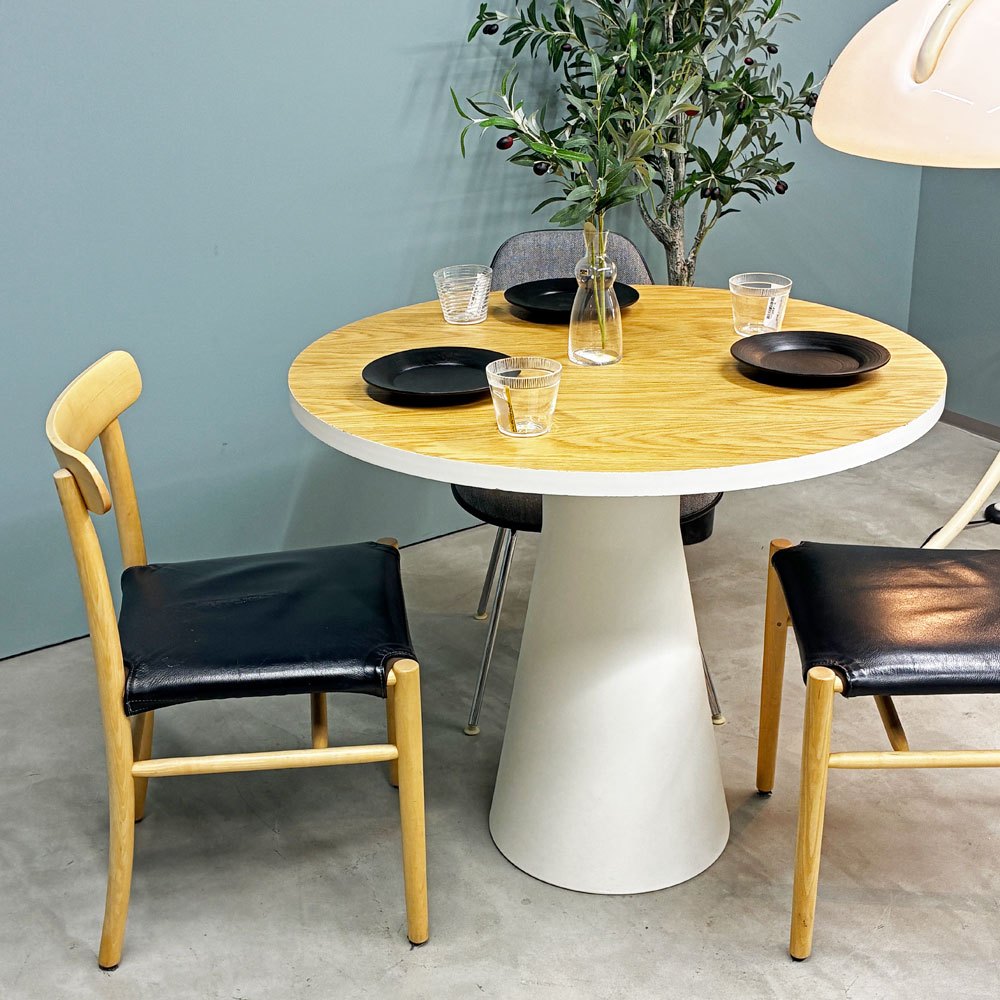 アンドリューワールド Andreu World リバーステーブル REVERSE カフェテーブル BM4520 オーク材天板 ラウンド Φ90cm 参考定価￥222,200- ◎