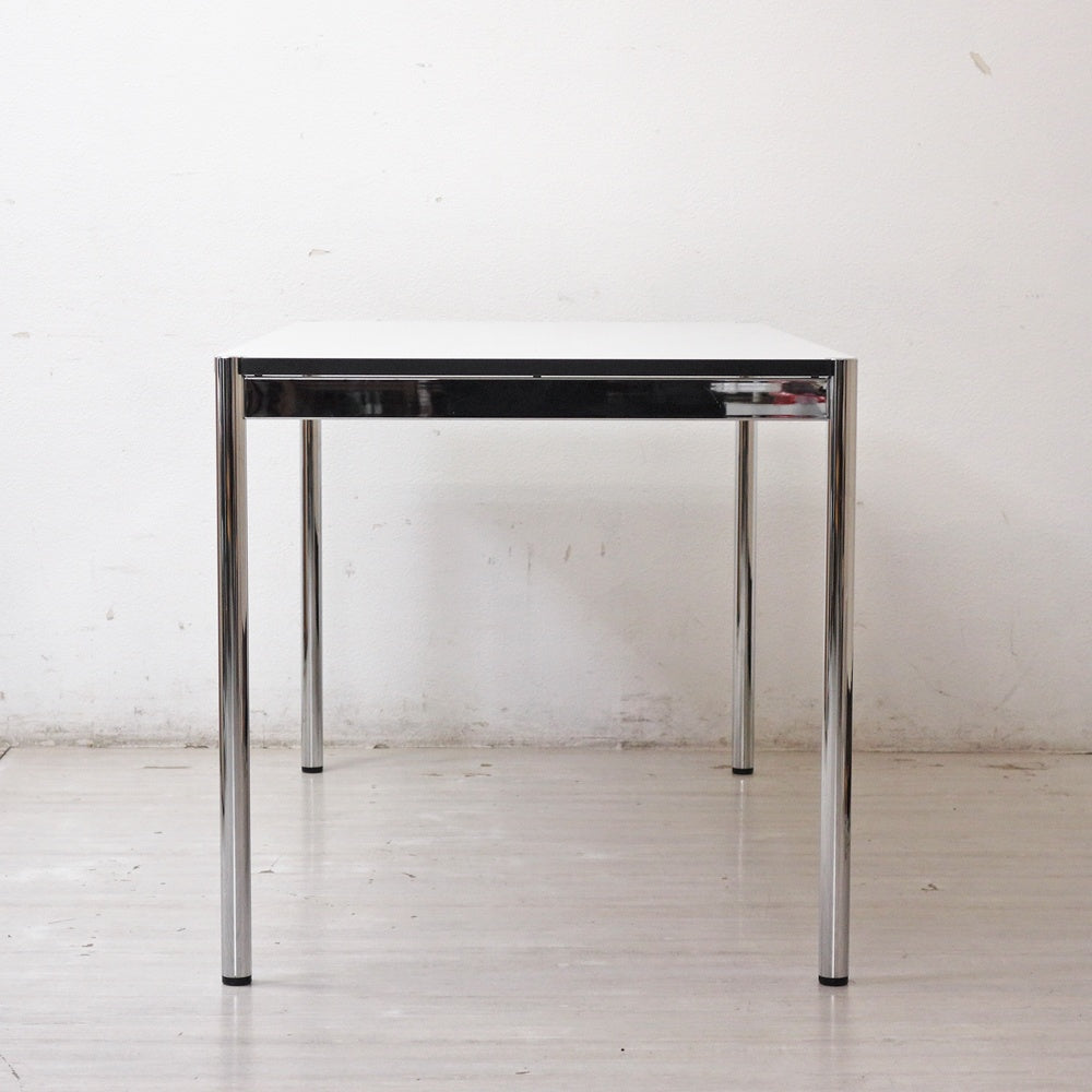USMモジュラーファニチャー USM Haller USMハラーテーブル ワーキングデスク ダイニングテーブル W150×D75×H74cm アジャスター パールグレーラミネート(ホワイト) 高さ調整機能付 A ●