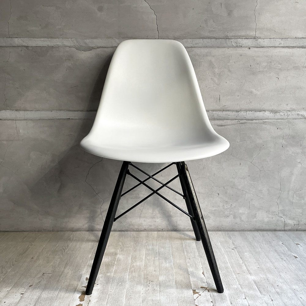 ハーマンミラー HermanMiller サイドシェルチェア ドゥエルレッグ DSW アルパイン × エボニー ポリプロピレン製 イームズ ミッドセンチュリー 廃番色 ♪