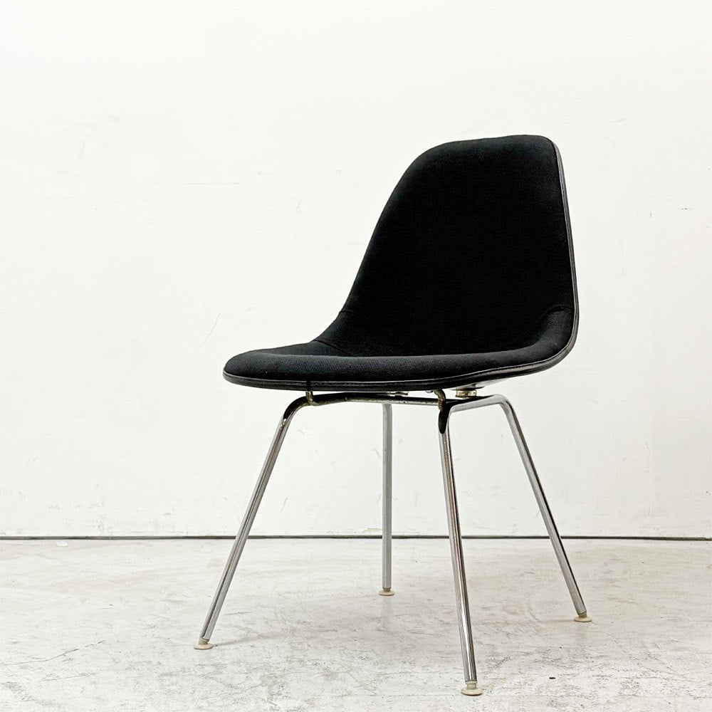 ハーマンミラー Herman Miller サイドシェルチェア モダンファニチャーセールス MFS製 FRP アプホルスター 座面張替済み ブラック Hベース C&Rイームズ ビンテージ ●