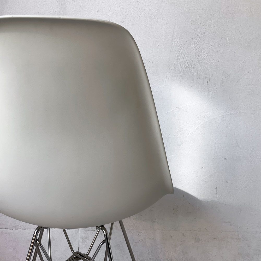 ハーマンミラー Herman Miller サイドシェルチェア ホワイトシェル ポリプロピレン製 エッフェルベース DSR C&R イームズ ミッドセンチュリー ★
