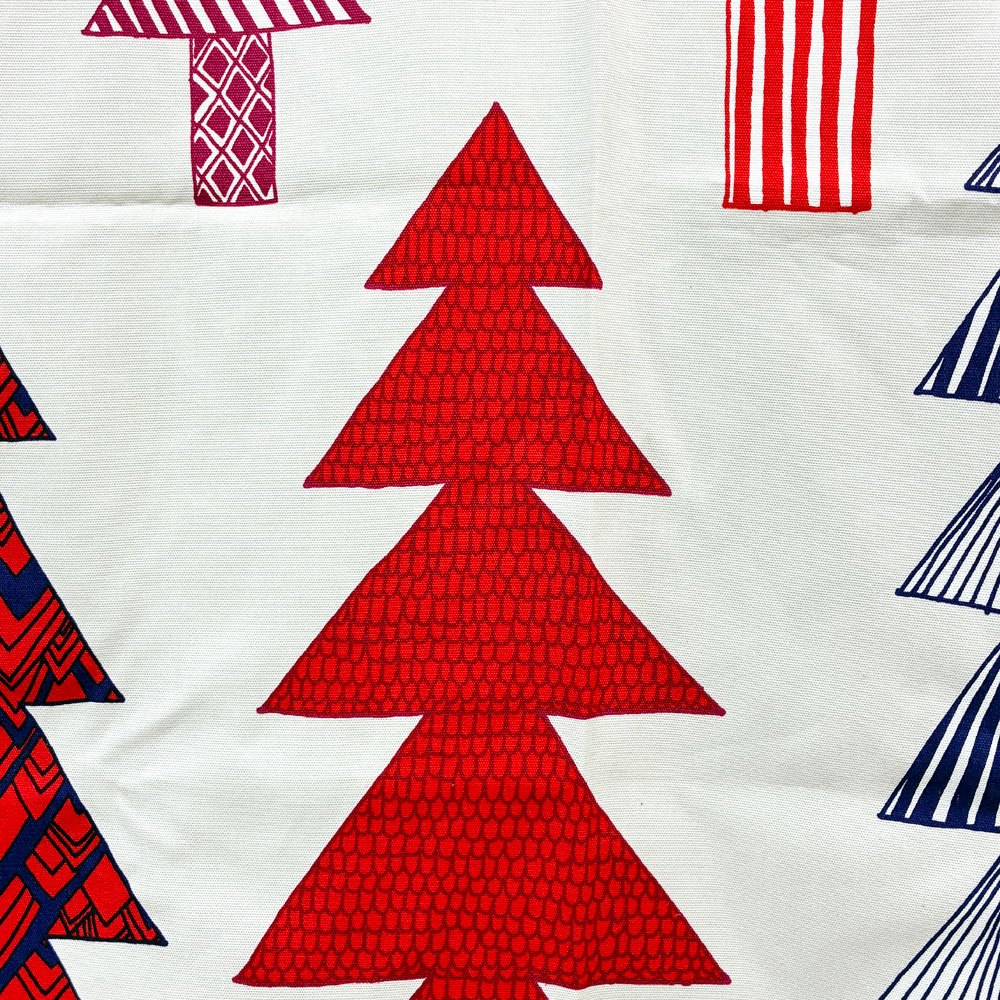 マリメッコ marimekko クーシコッサ Kuusikosssa もみの木 ファブリック 生地 Maija Louekari 北欧雑貨 約150×156cm ●