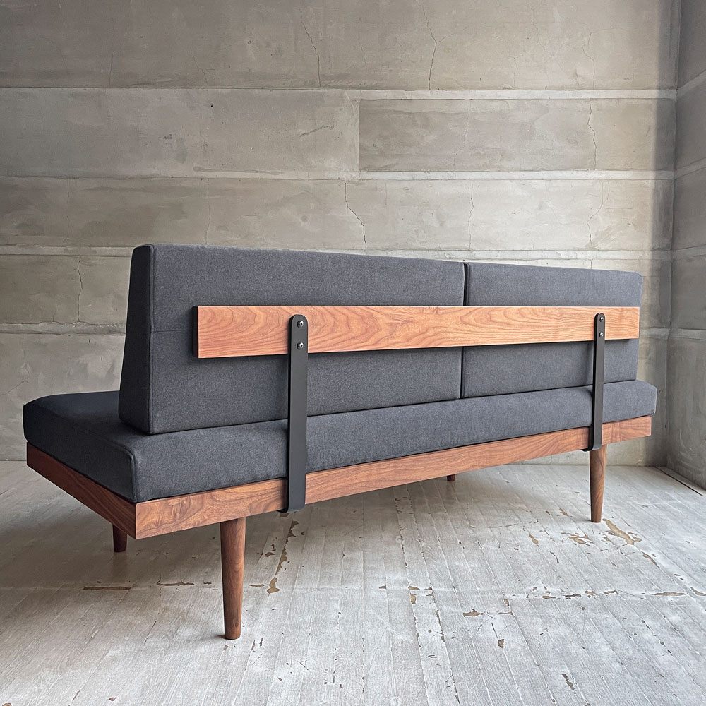 カーフ karf モジュラー ソファベッド Modular Sofa Bed W160 タイプA サイドクッション付き デイベッド 2Pソファ 2人掛け フルカバーリング ウォールナット材 参考定価￥324,500～ ♪