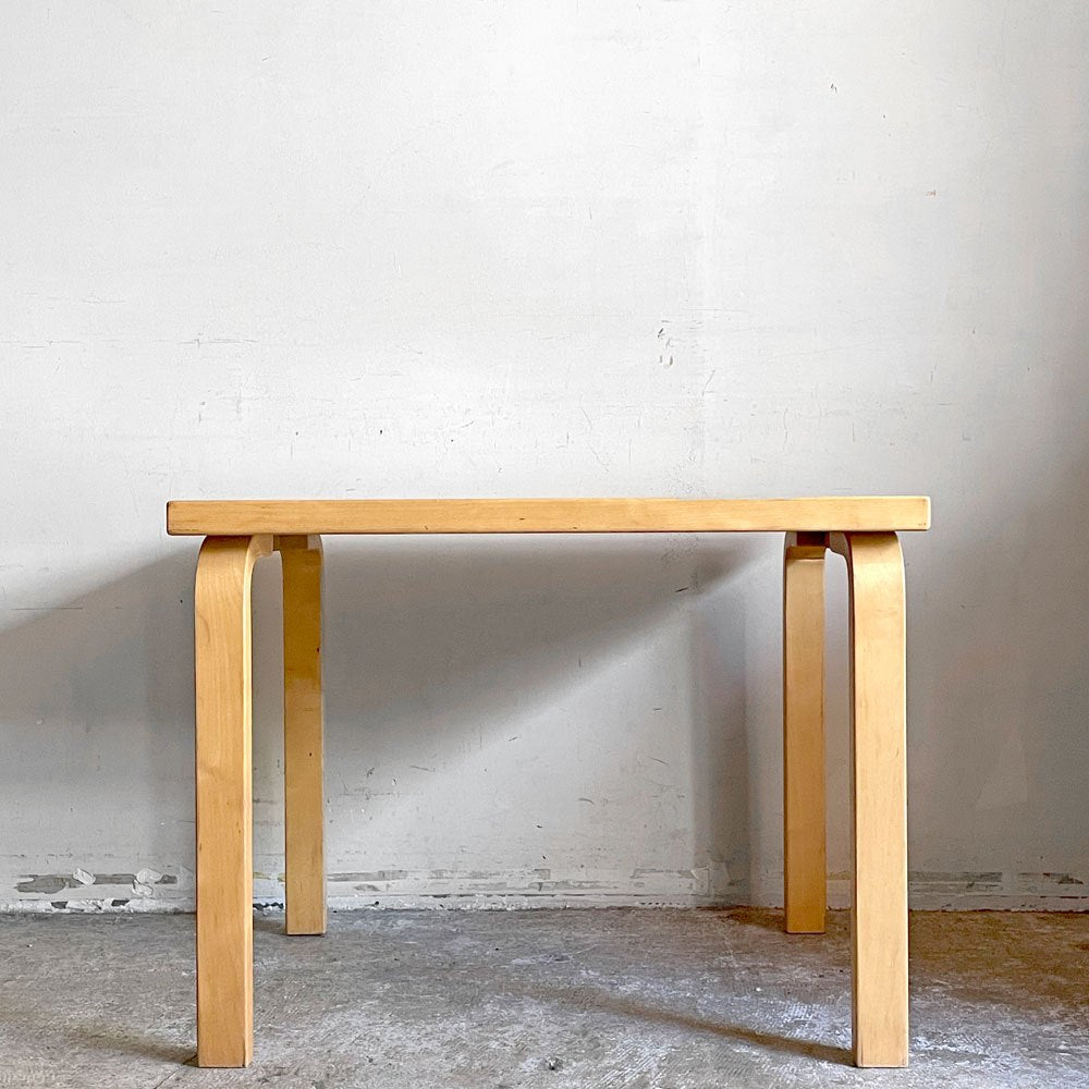 アルテック artek コーヒーテーブル バーチ材 ナチュラルラッカー 80×60cm アルヴァ・アアルト 北欧家具 フィンランド ■