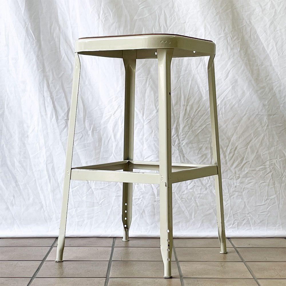 リオン LYON ファクトリー スツール FACTORY STOOL Lサイズ Putty White プレスウッドシート パシフィックファニチャーサービス P.F.S取り扱い B ◇