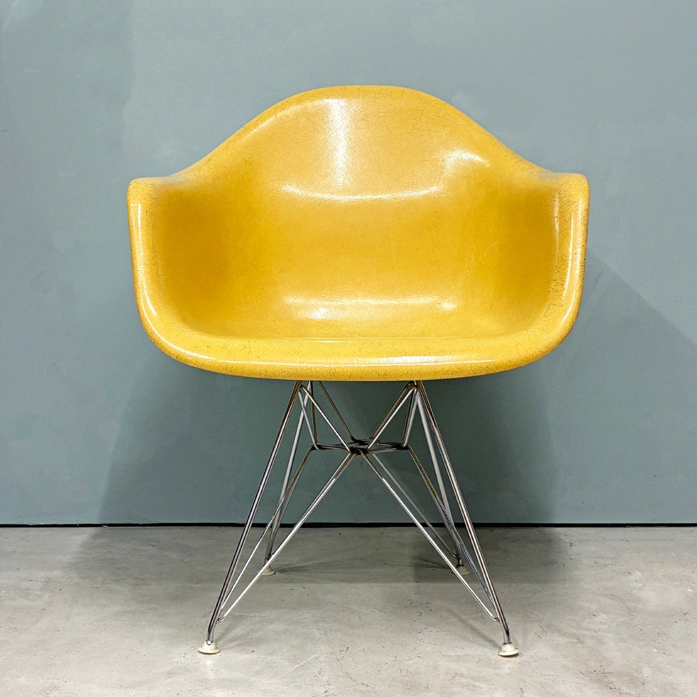 ハーマンミラー Herman Miller アームシェルチェア セカンド 2nd FRP エッフェルベース マスタードカラー ヨーロッパ仕様 イームズ ◎